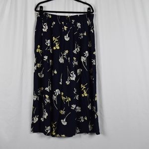 Sag Harbor NWT Navy Blue Floral Long Skirt Size Extra Large